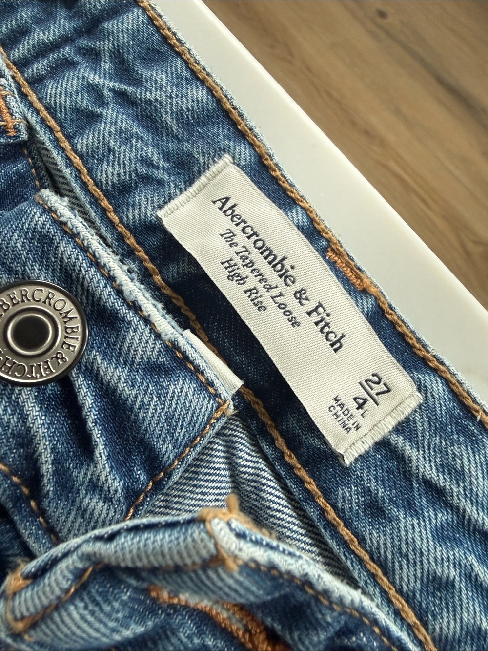 Abercrombie & Fitch taper loose high-rise jeans